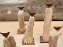 Load image into Gallery viewer, Bird on wood